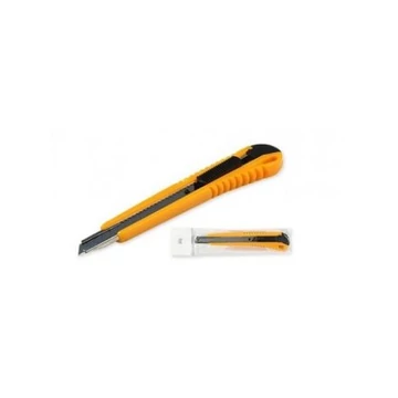 Sakota tapétavágó 9 mm fém vezetővel, gumis fogóval